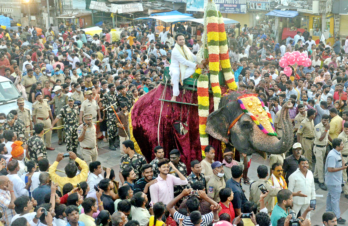 Akkanna Madanna Mahankali Jatara Bonalu 2022 - Sakshi15