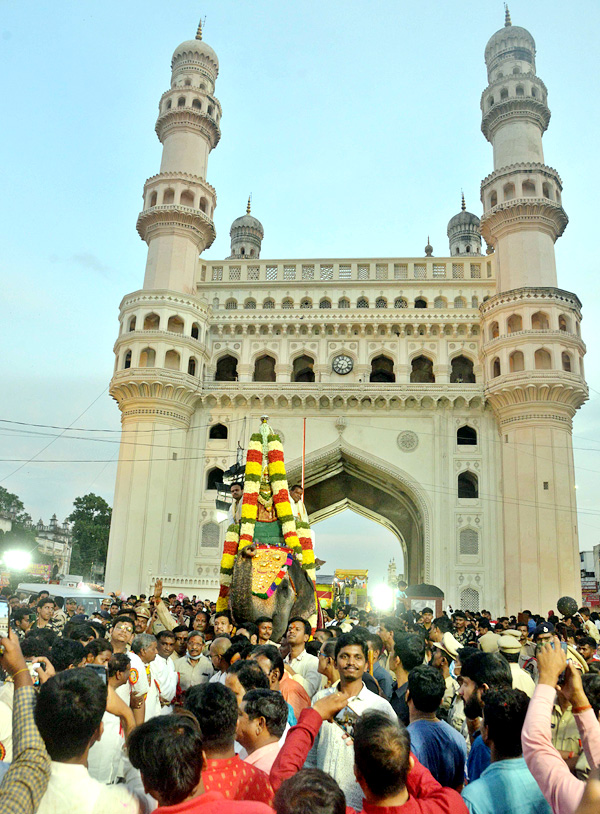 Akkanna Madanna Mahankali Jatara Bonalu 2022 - Sakshi35