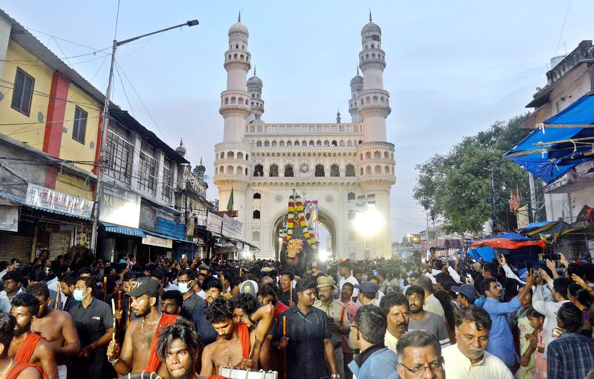 Akkanna Madanna Mahankali Jatara Bonalu 2022 - Sakshi17