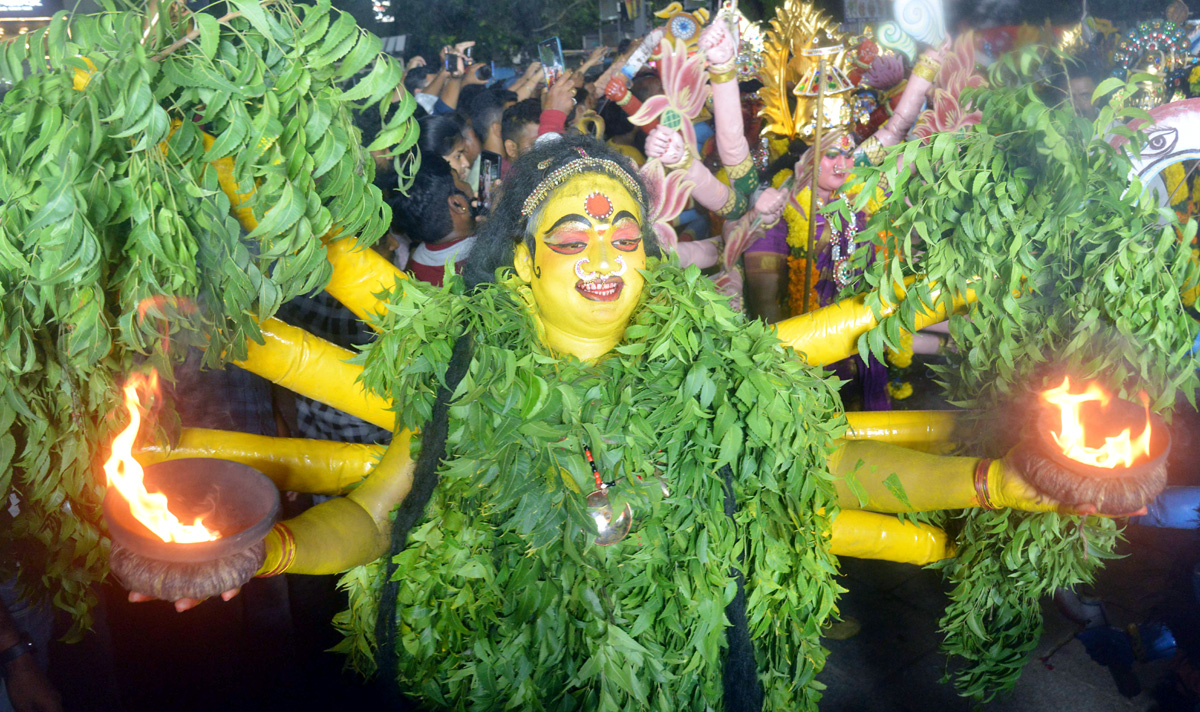 Akkanna Madanna Mahankali Jatara Bonalu 2022 - Sakshi23