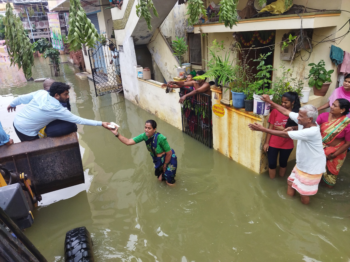 Heavy Rain In Hyderabad Photo Gallery - Sakshi1