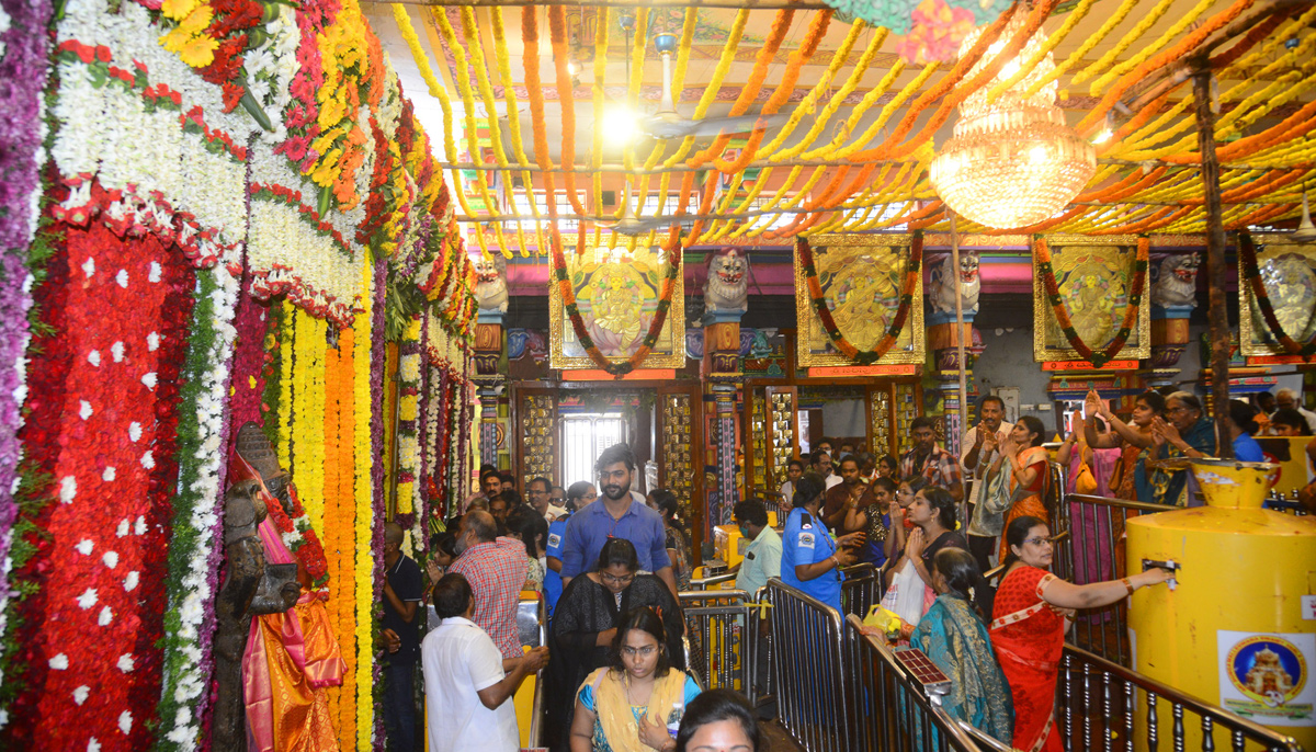 Sravana Sukravaram 2022 Photos - Sakshi1