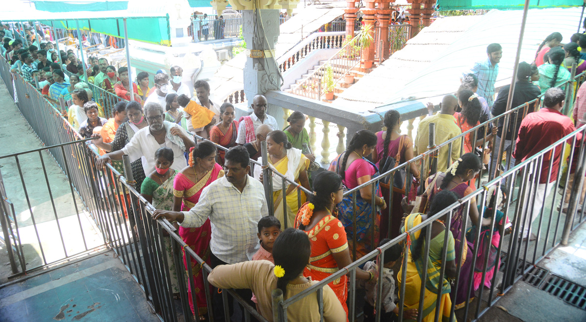 Sravana Sukravaram 2022 Photos - Sakshi21