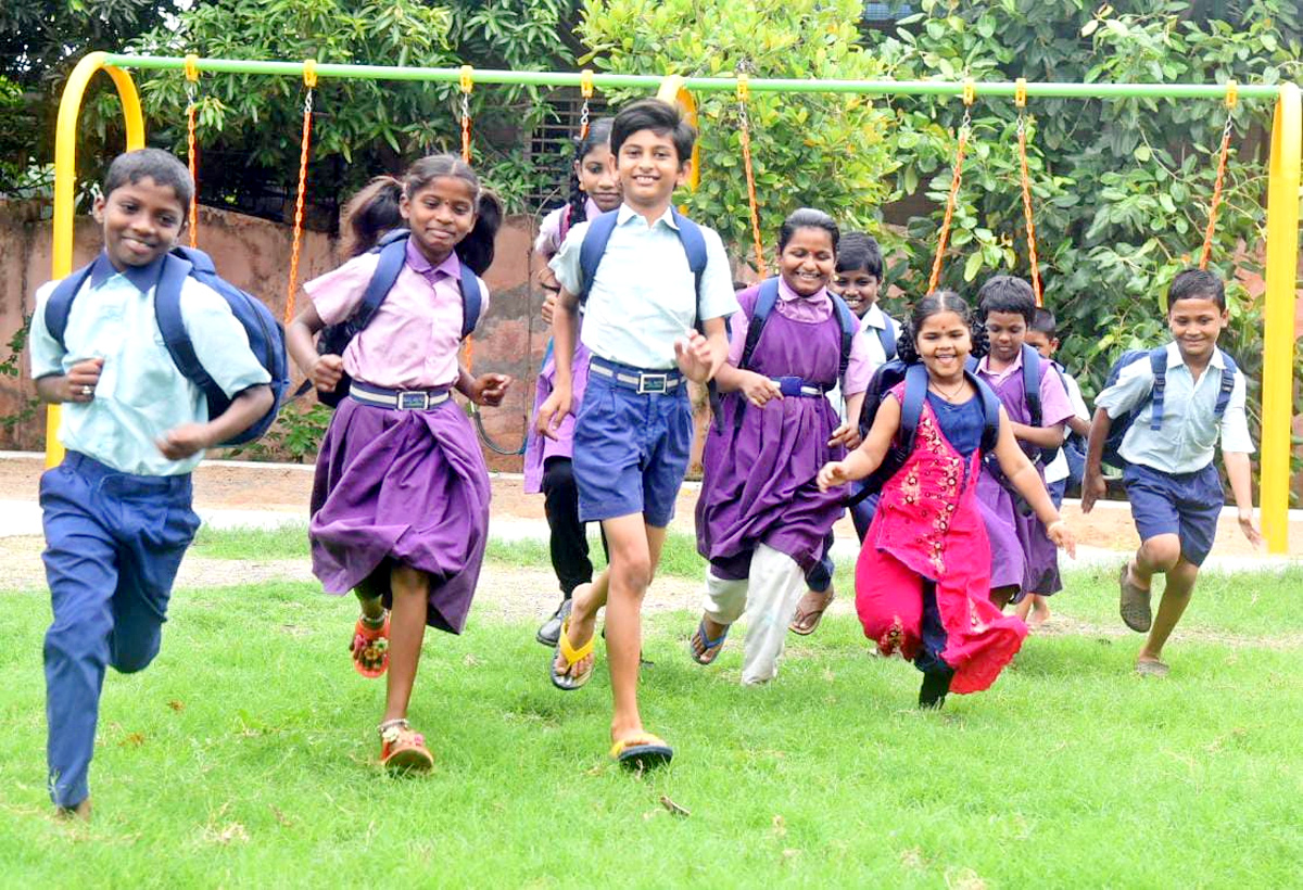 Schools In Andhra Pradesh To Reopen - Sakshi27