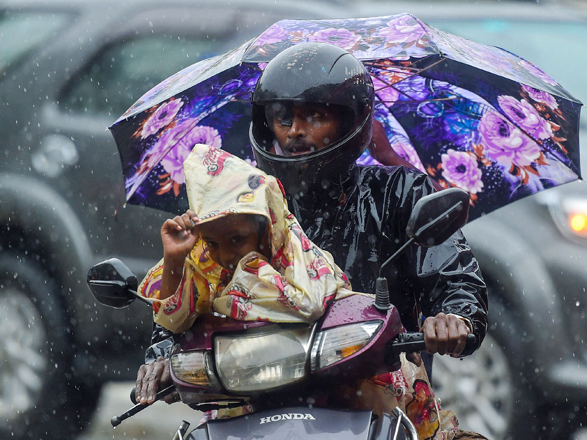 Heavy rains in Mumbai - Sakshi5