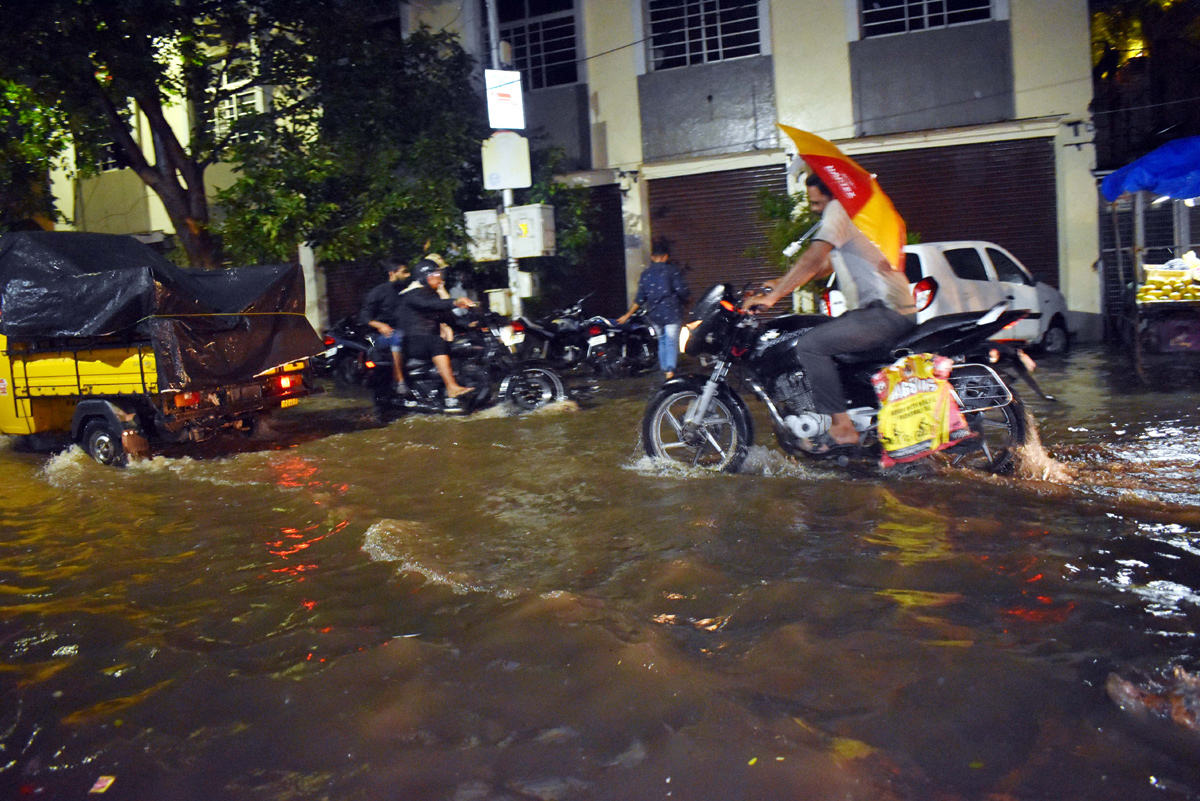 Heavy Rains In Hyderabad - Sakshi17
