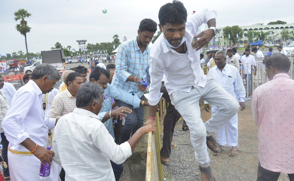 YSRCP Plenary Meeting 2022 Photos - Sakshi42