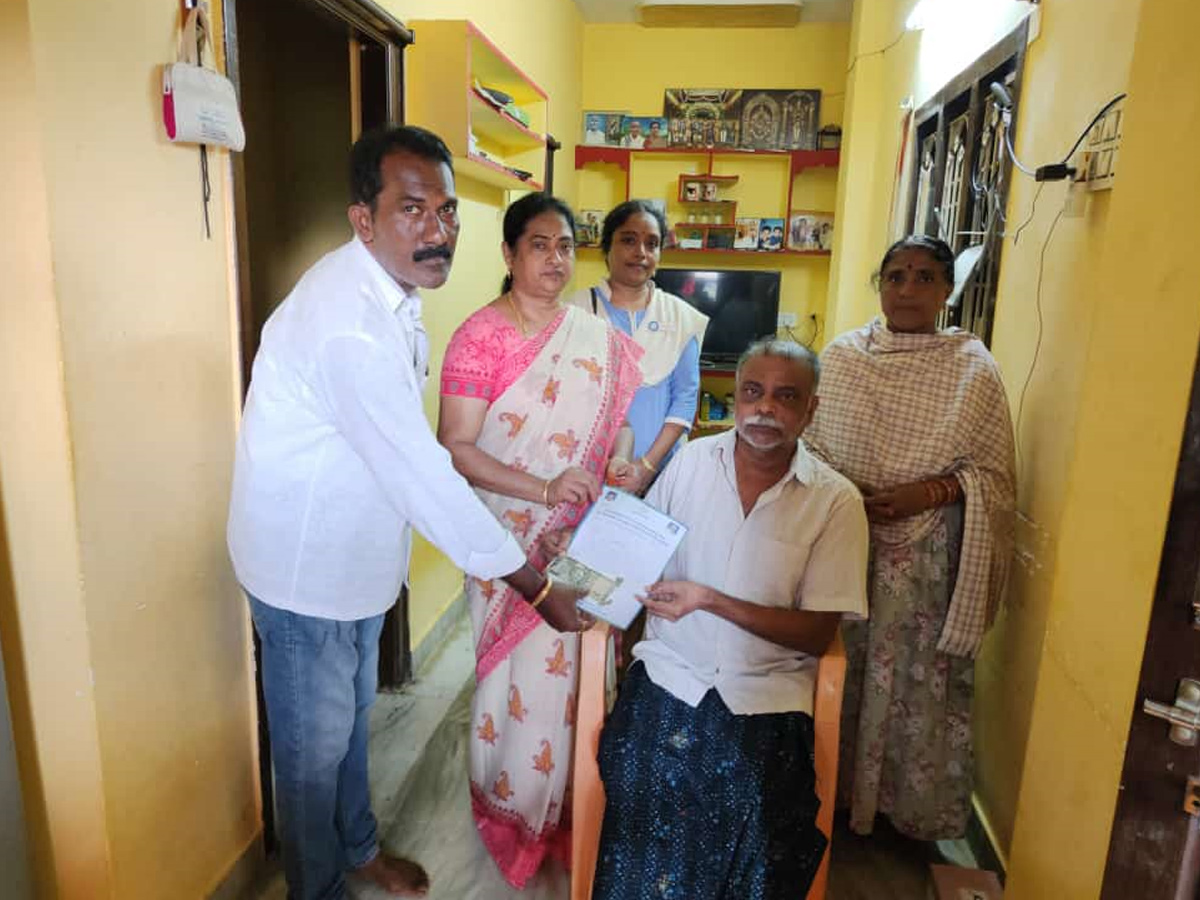 YSR Pensions Home Delivery In All Over AP Photo Gallery - Sakshi16