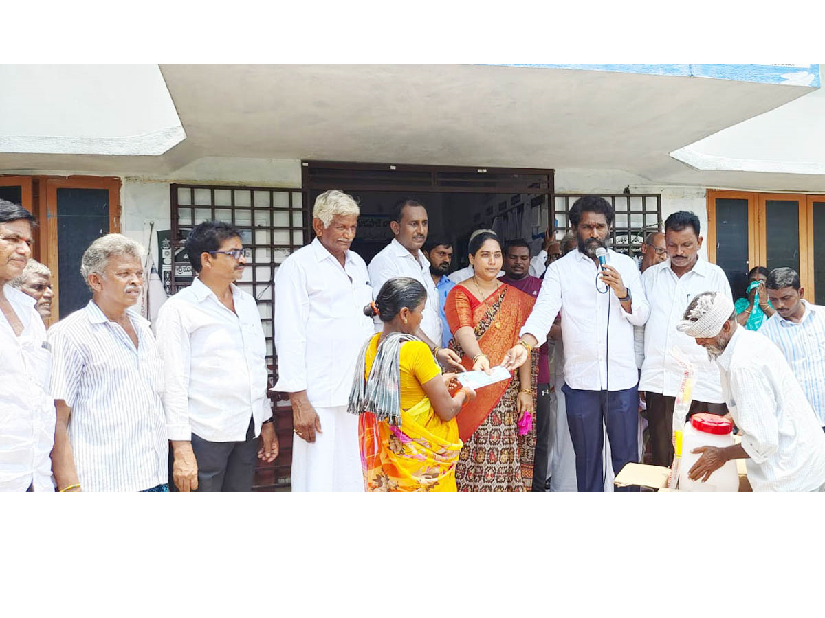 YSR Pensions Home Delivery In All Over AP Photo Gallery - Sakshi9