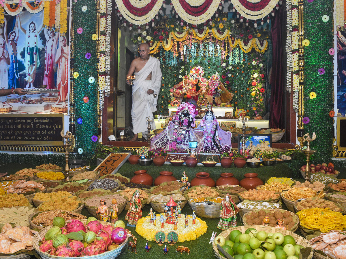 Krishna Janmashtami Festival 2022 Photo Gallery - Sakshi6