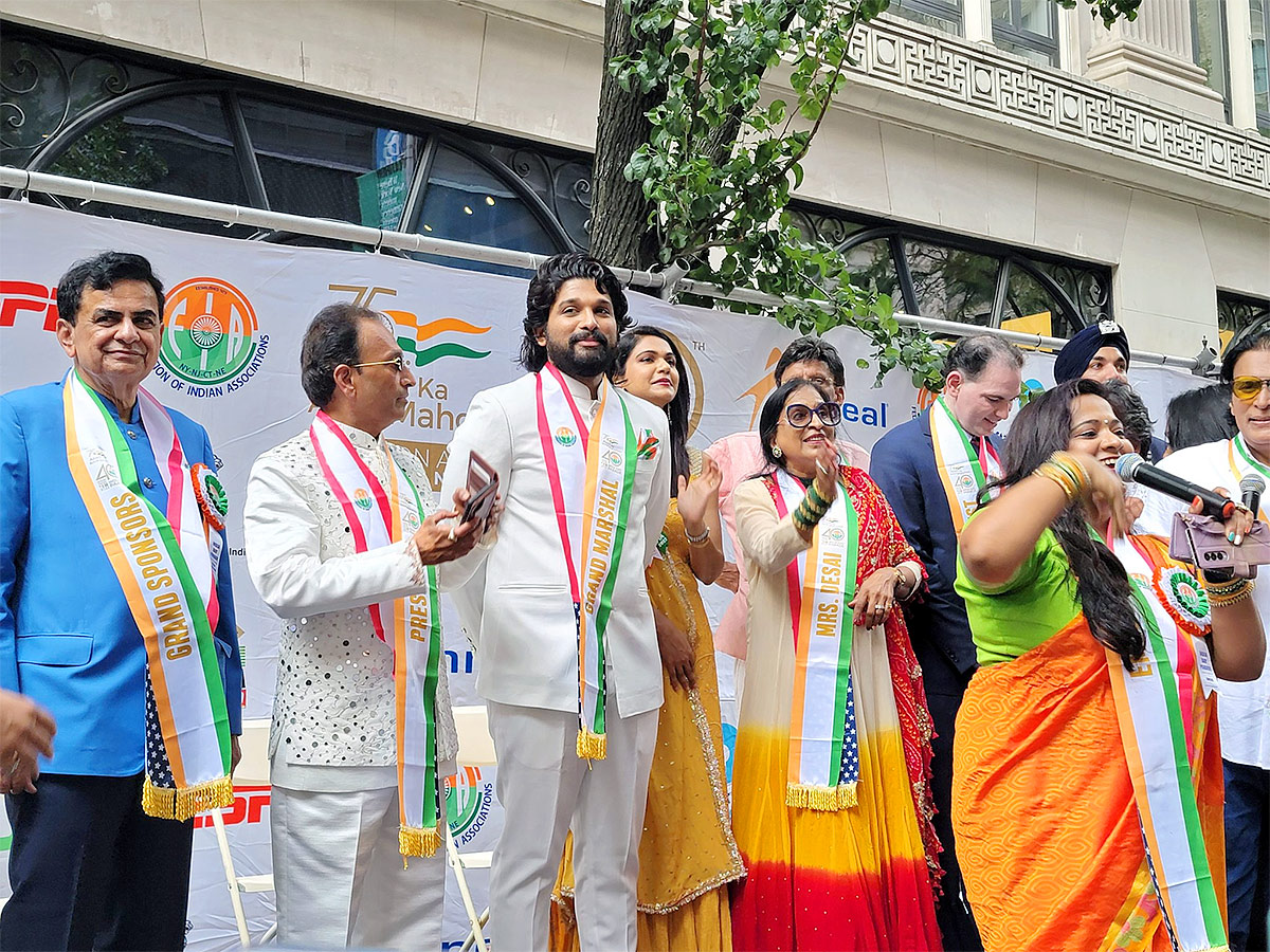 Allu Arjun makes grand entry at India Day parade in New York - Sakshi12