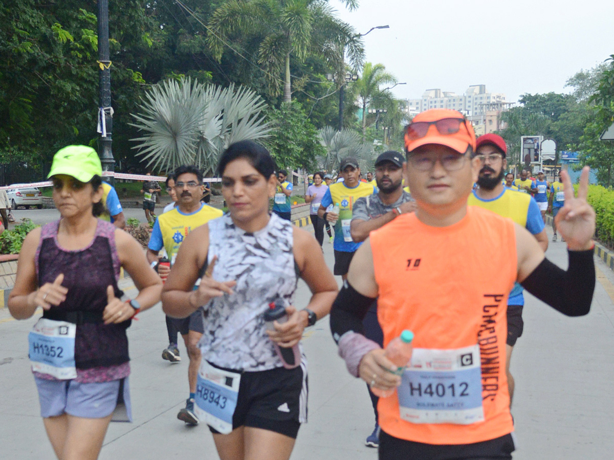 NMDC Hyderabad Marathon 2022 Photo Gallery - Sakshi28
