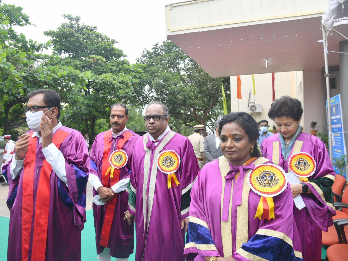 Governor Tamilisai Addresses Ambedkar Open University 24th Convocation Photo Gallery - Sakshi10