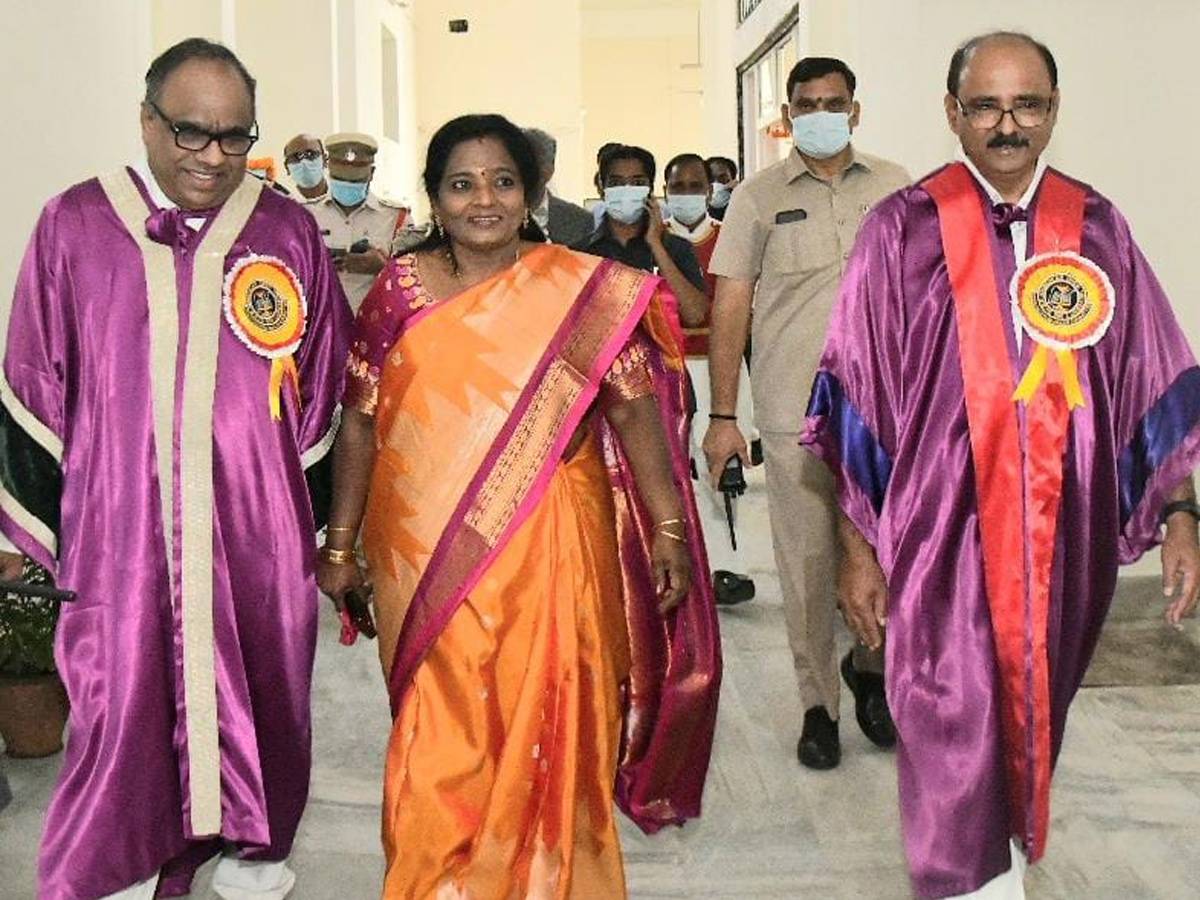 Governor Tamilisai Addresses Ambedkar Open University 24th Convocation Photo Gallery - Sakshi13
