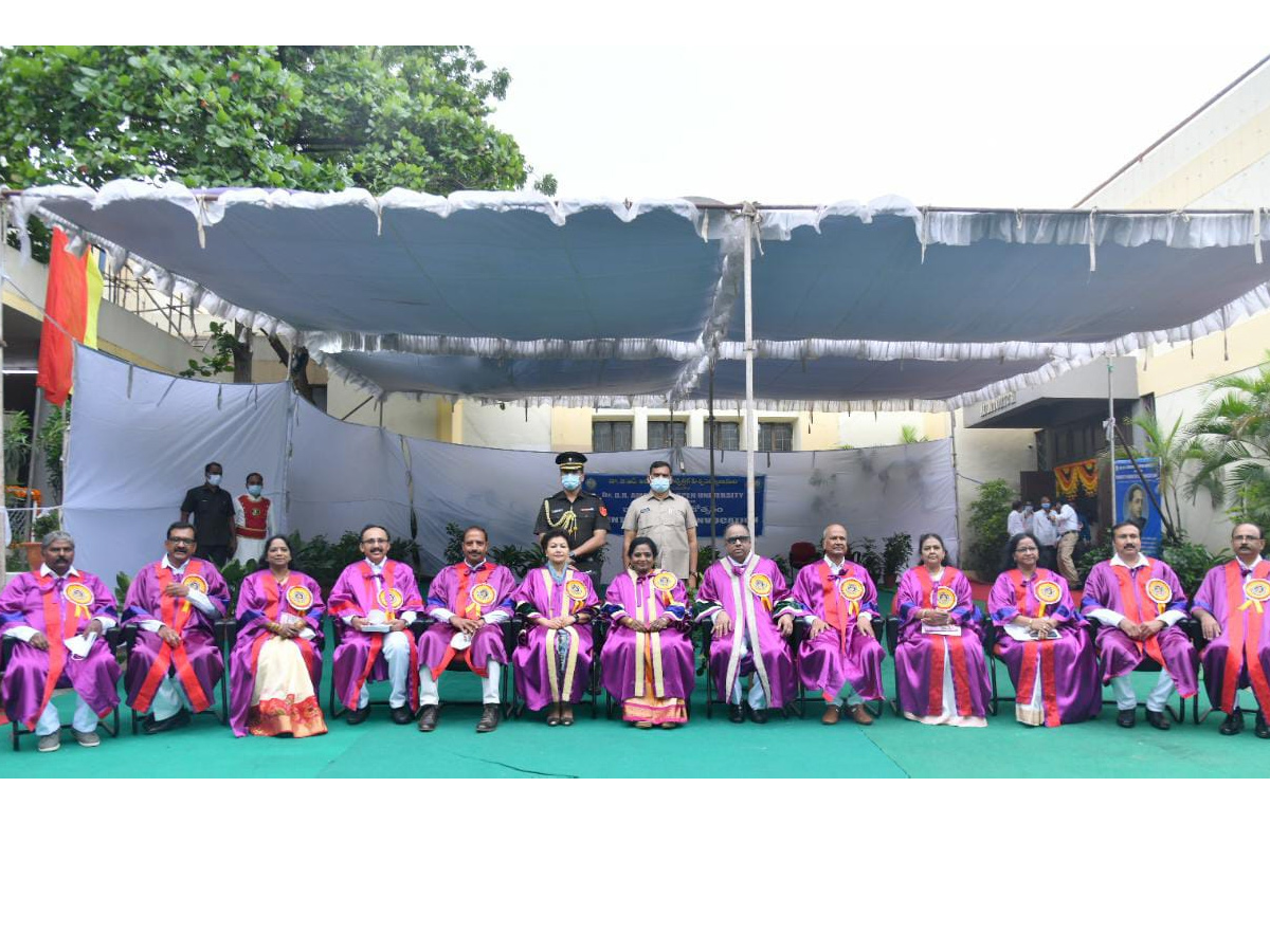 Governor Tamilisai Addresses Ambedkar Open University 24th Convocation Photo Gallery - Sakshi4