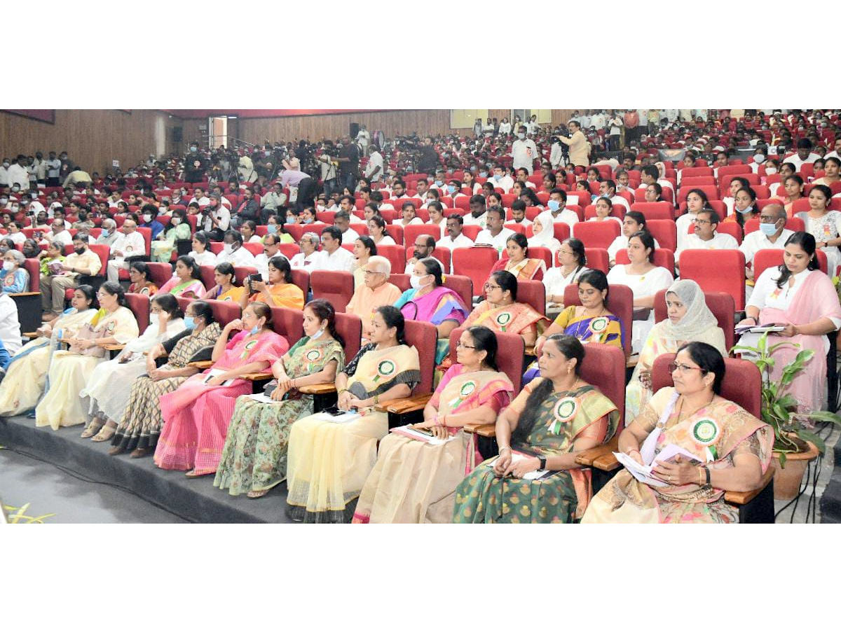 Governor Tamilisai Addresses Ambedkar Open University 24th Convocation Photo Gallery - Sakshi7