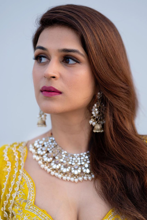 Shraddha Das Latest Photo Gallery - Sakshi7