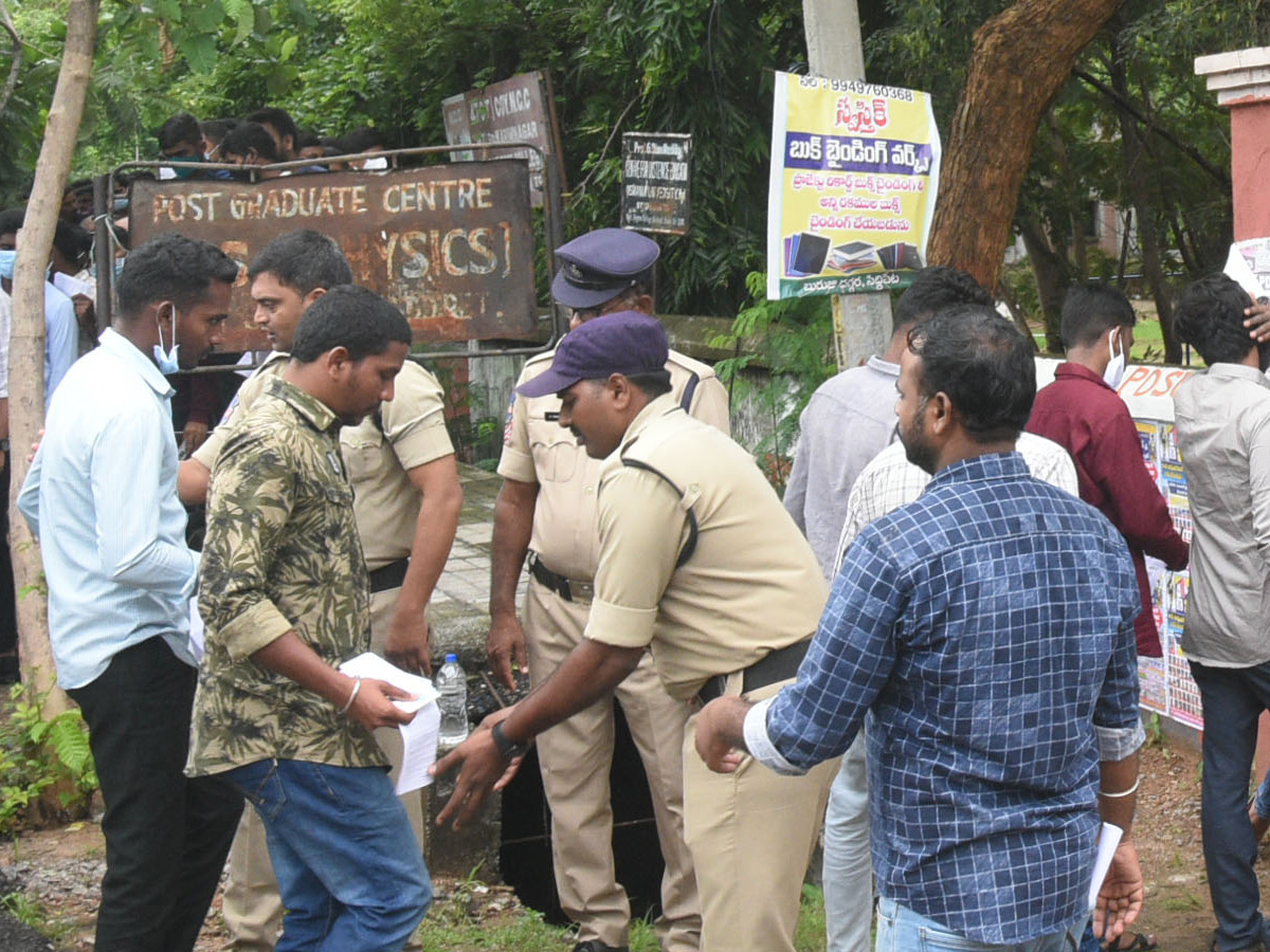 Telangana SI recruitment exam Photo Gallery - Sakshi13