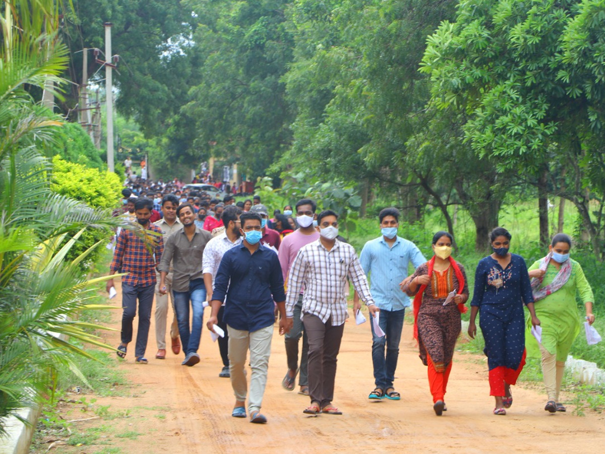 Telangana SI recruitment exam Photo Gallery - Sakshi6
