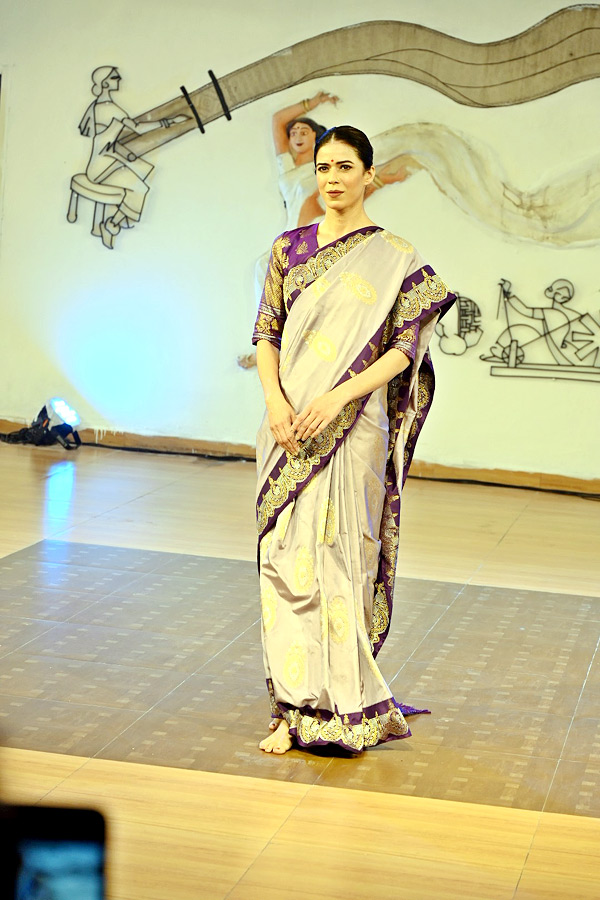 Handloom Day Fashion Show At Madhapur - Sakshi34