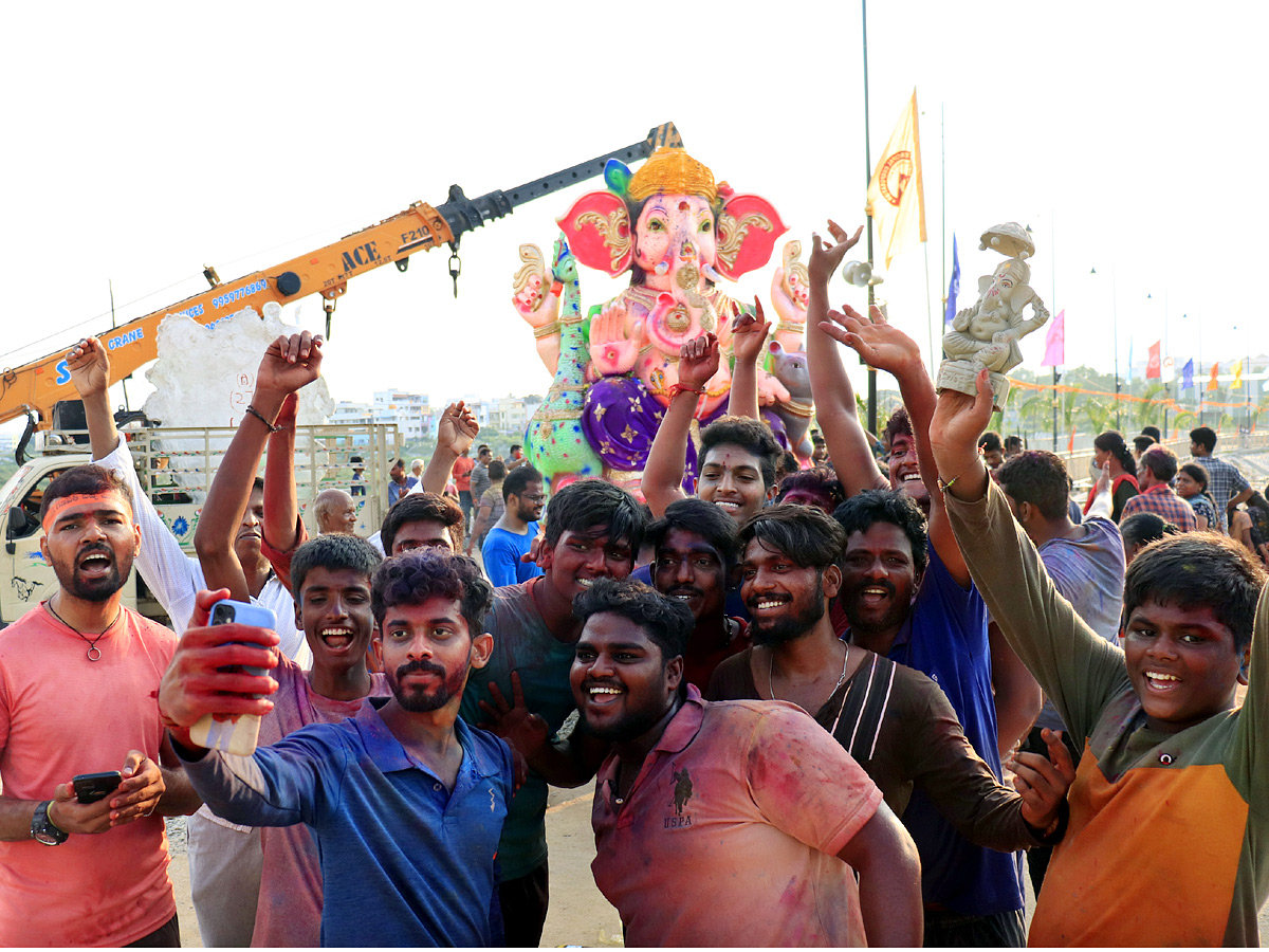 Best Photos of The Week in AP and Telangana Photo Gallery - Sakshi15