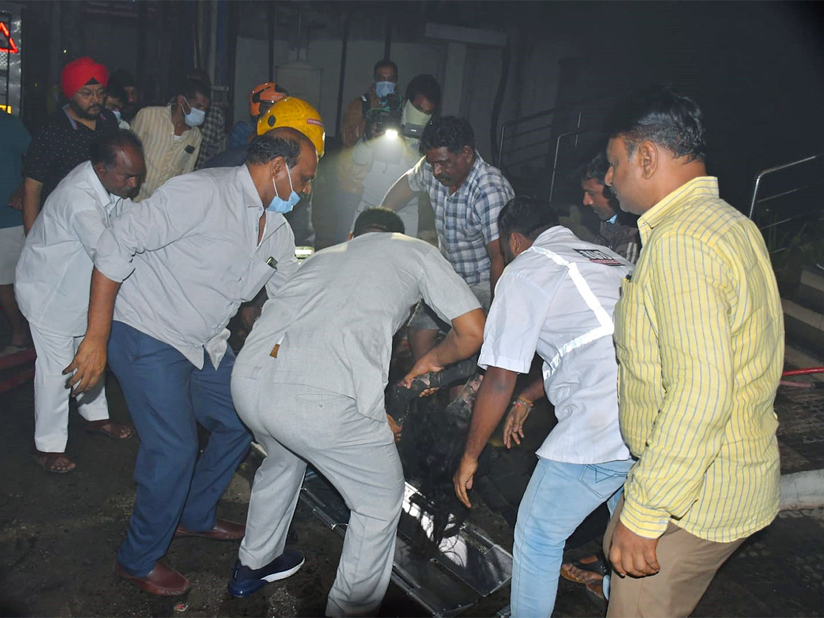 Fire Accident In Secunderabad Ruby Hotel Photos - Sakshi6