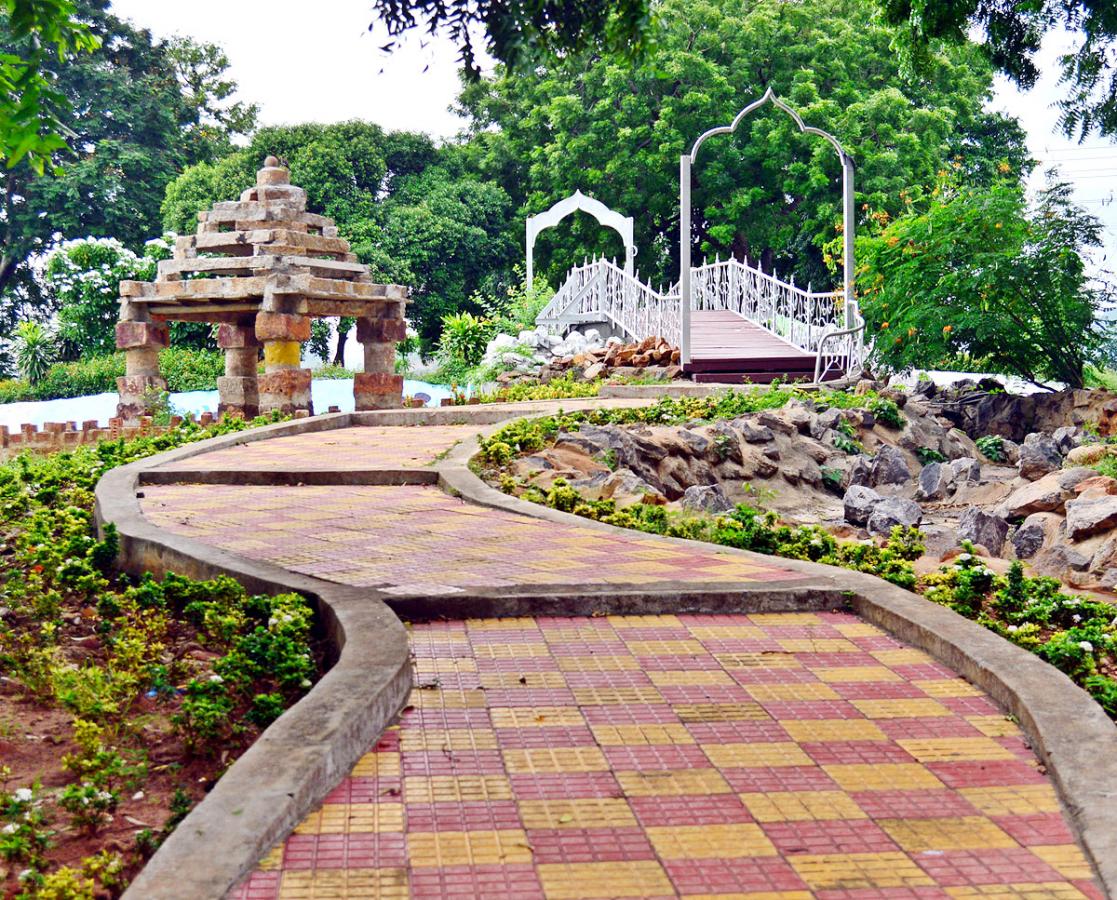 Rajiv Gandhi Park in Vijayawada - Sakshi5