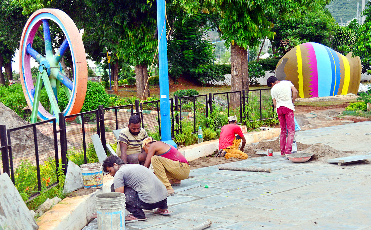 Rajiv Gandhi Park in Vijayawada - Sakshi10