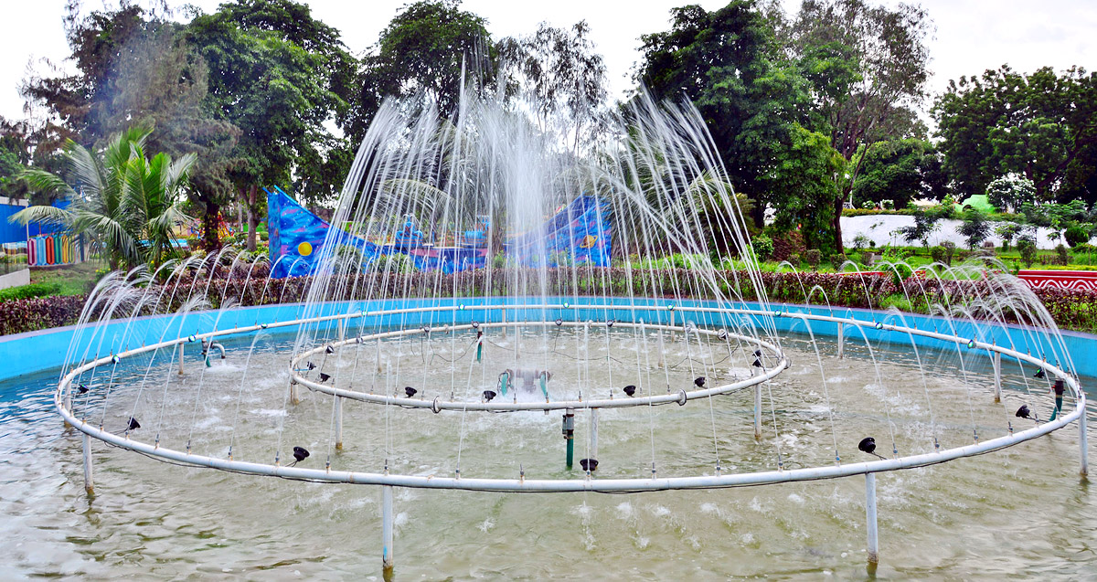 Rajiv Gandhi Park in Vijayawada - Sakshi15