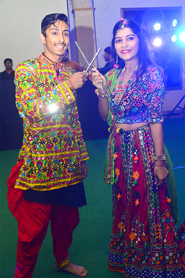Colourful Dandiya Dance In Hyderabad - Sakshi13