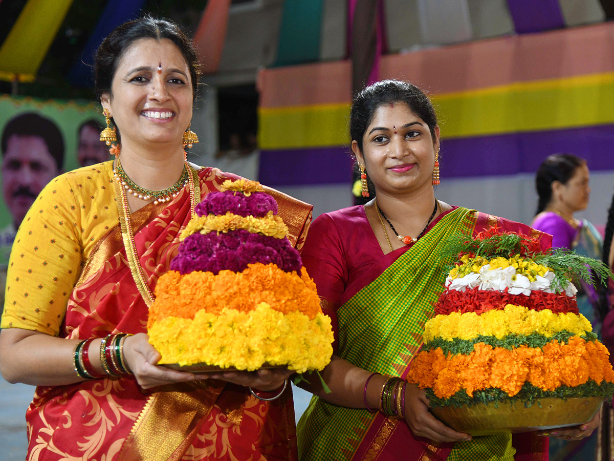 Bathukamma Festival Celebrations In Kukatpally Photo Gallery - Sakshi2