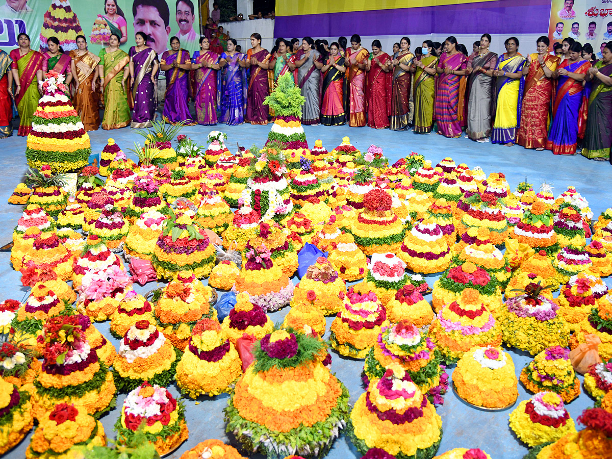 Bathukamma Festival Celebrations In Kukatpally Photo Gallery - Sakshi10