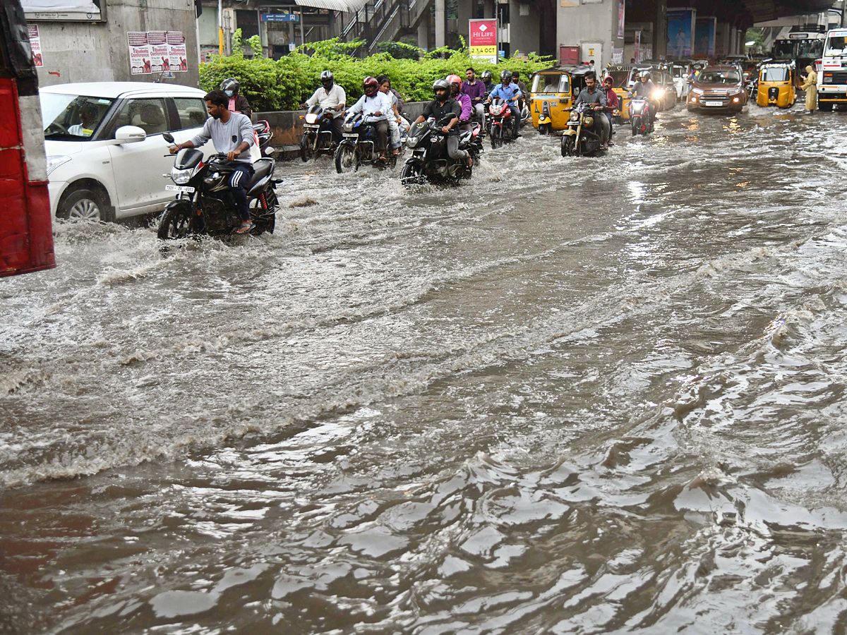 Heavy Rain in Hyderabad Photo Gallery - Sakshi2