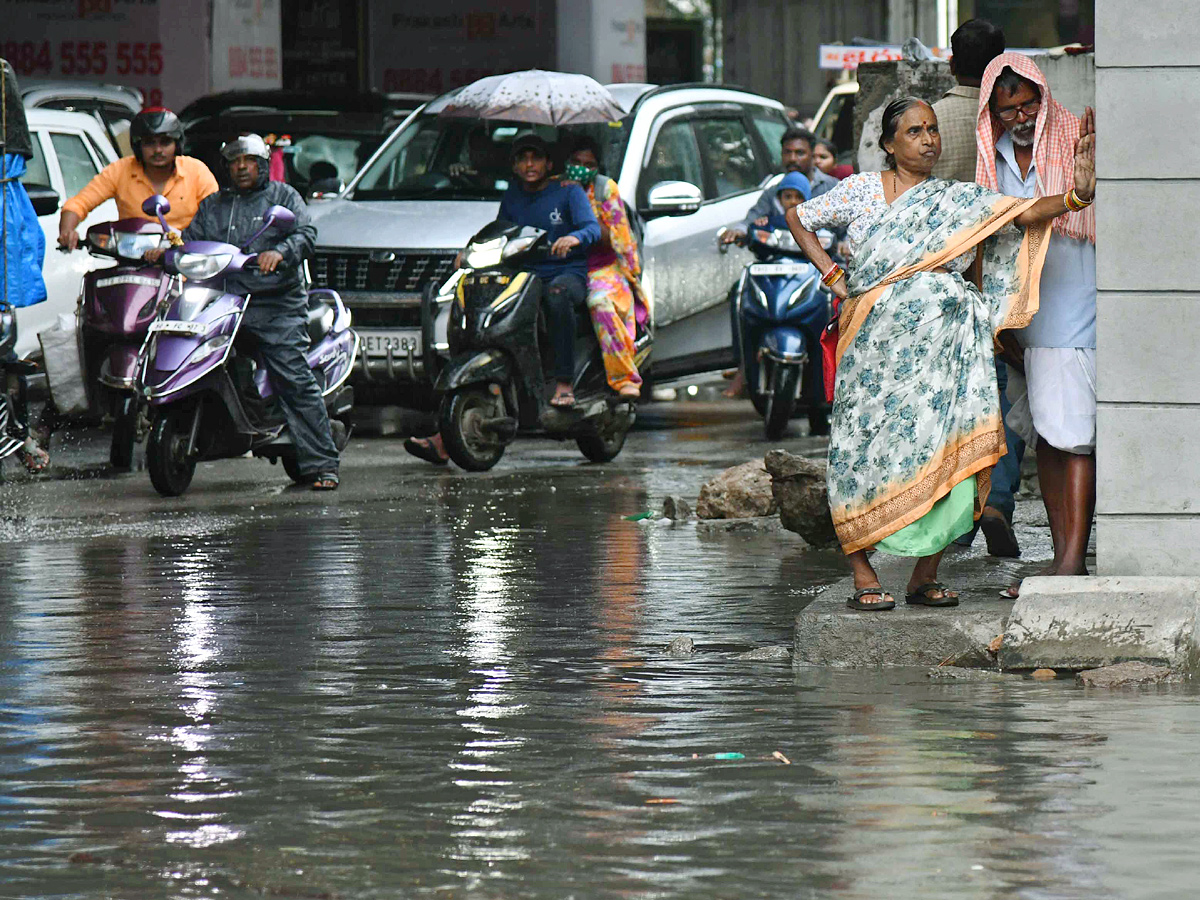 Heavy Rain in Hyderabad Photo Gallery - Sakshi5