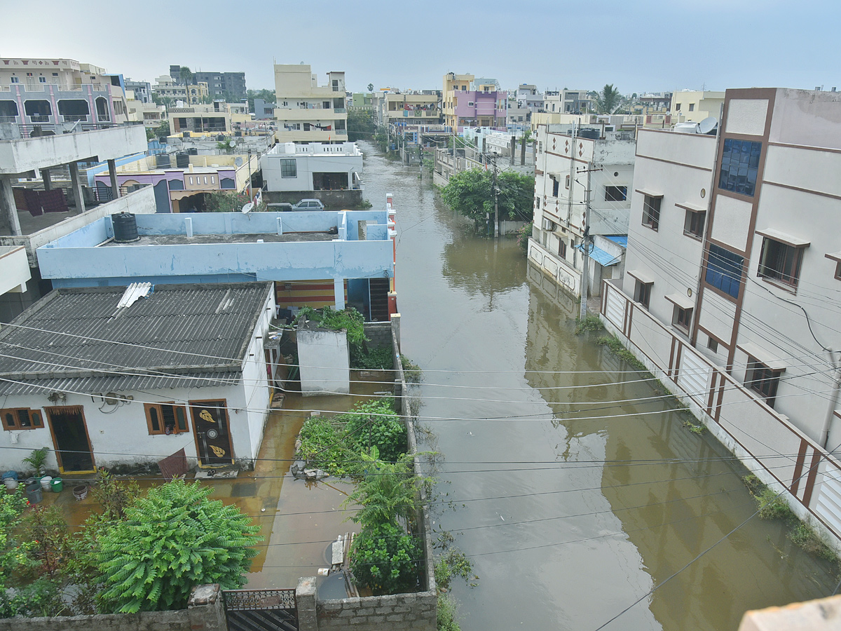Heavy Rain in Hyderabad Photo Gallery - Sakshi9