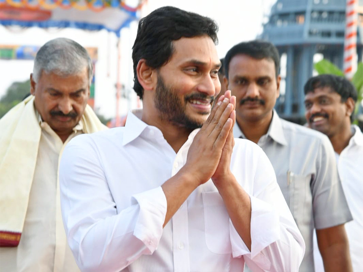 AP CM YS Jagan Tirumala Brahmotsavam 2022 - Sakshi13