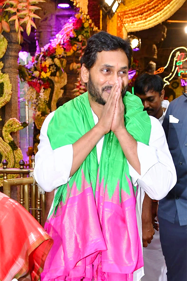AP CM YS Jagan Tirumala Brahmotsavam 2022 - Sakshi27
