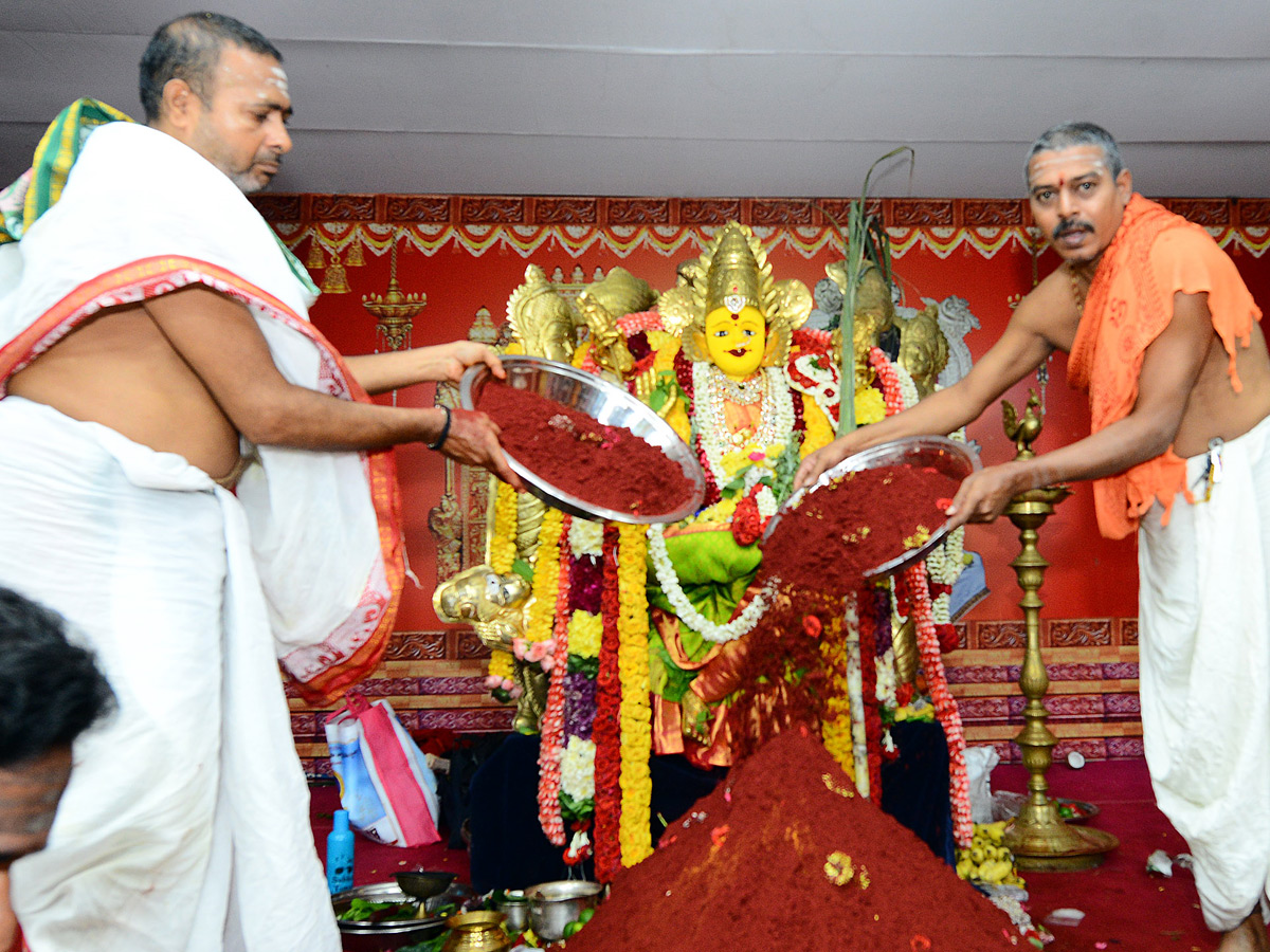 vijayawada Sri Lalitha Tripura Sundari Devi Photo Gallery - Sakshi20