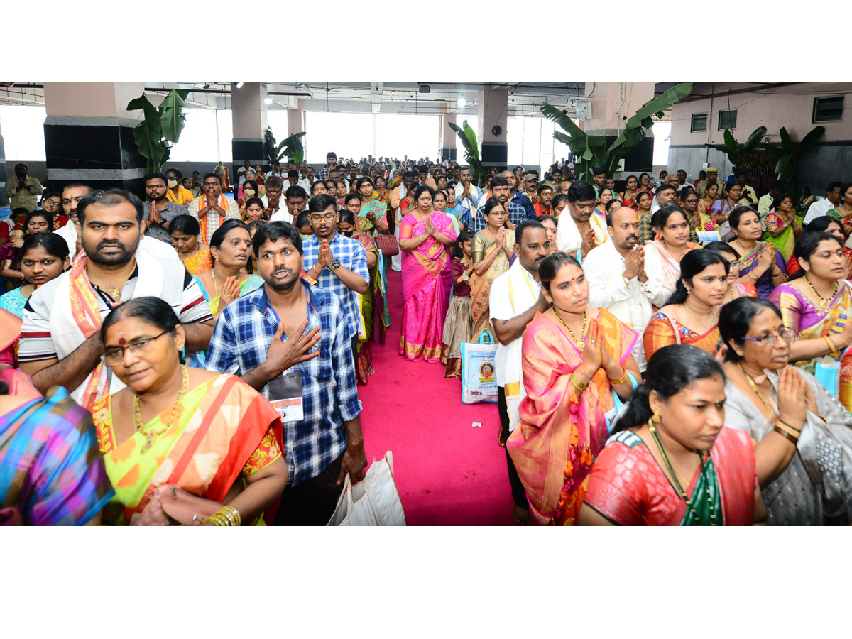 vijayawada Sri Lalitha Tripura Sundari Devi Photo Gallery - Sakshi23