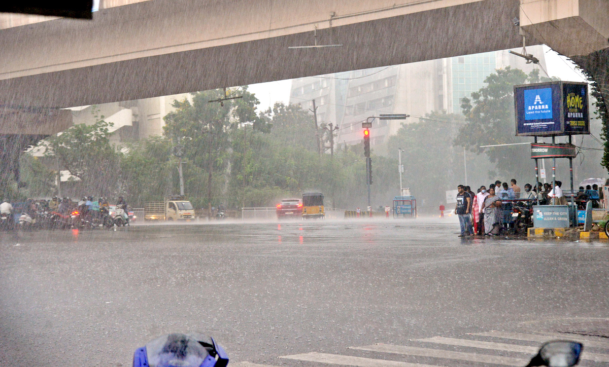 Heavy Rains in Hyderabad - Sakshi2