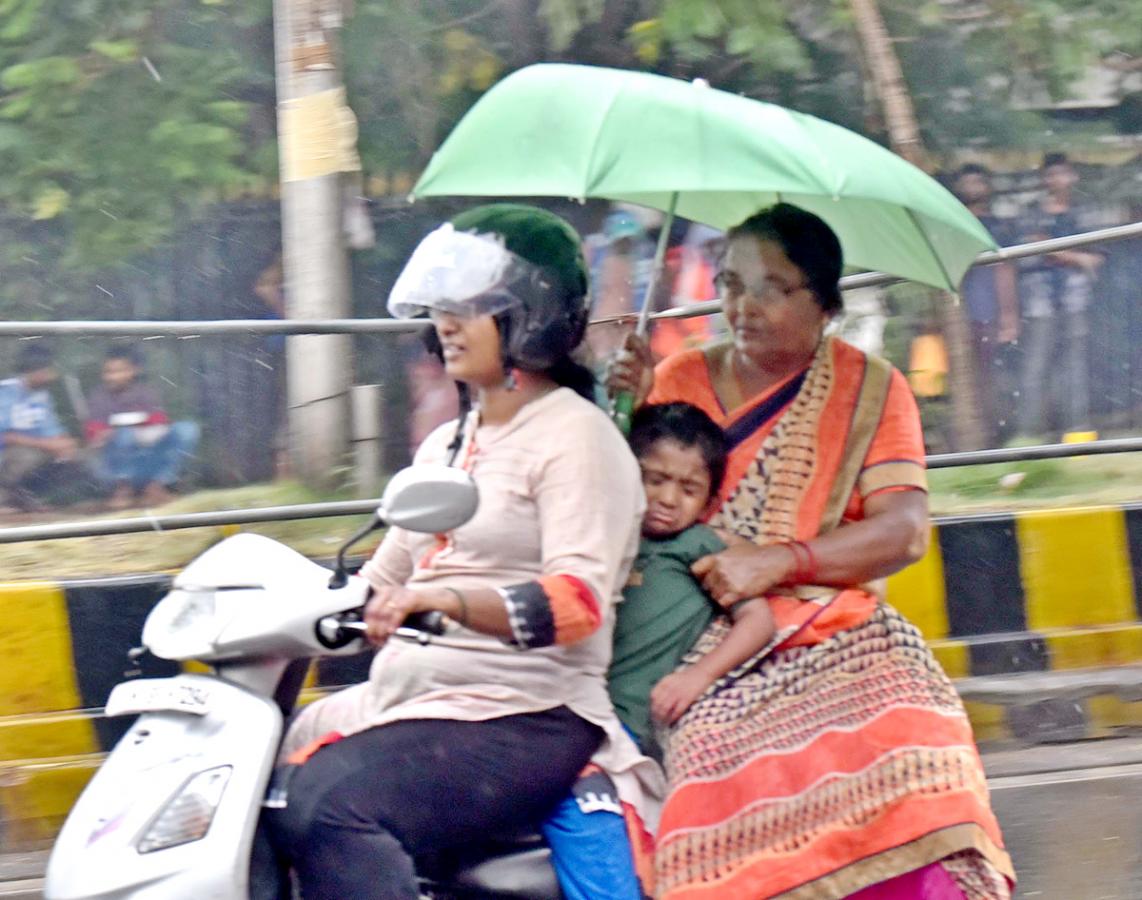 Heavy Rains in Hyderabad - Sakshi12