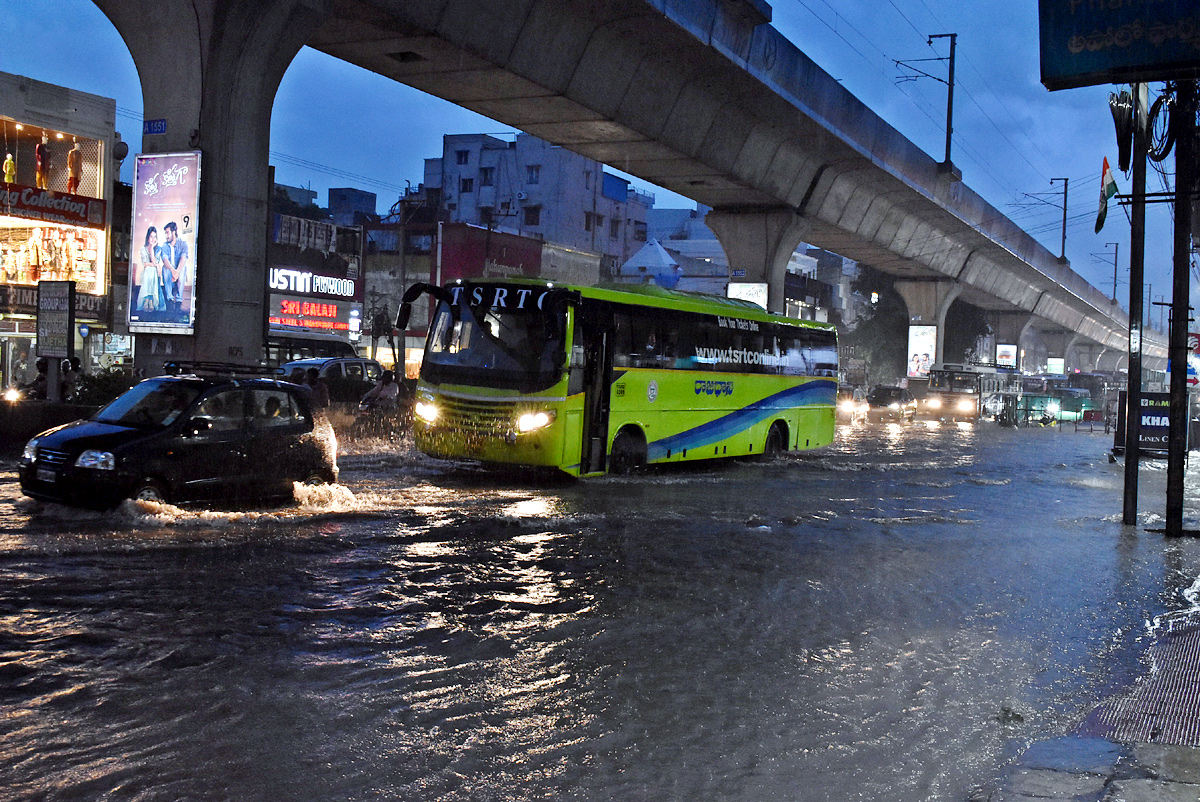 Heavy Rains in Hyderabad - Sakshi19