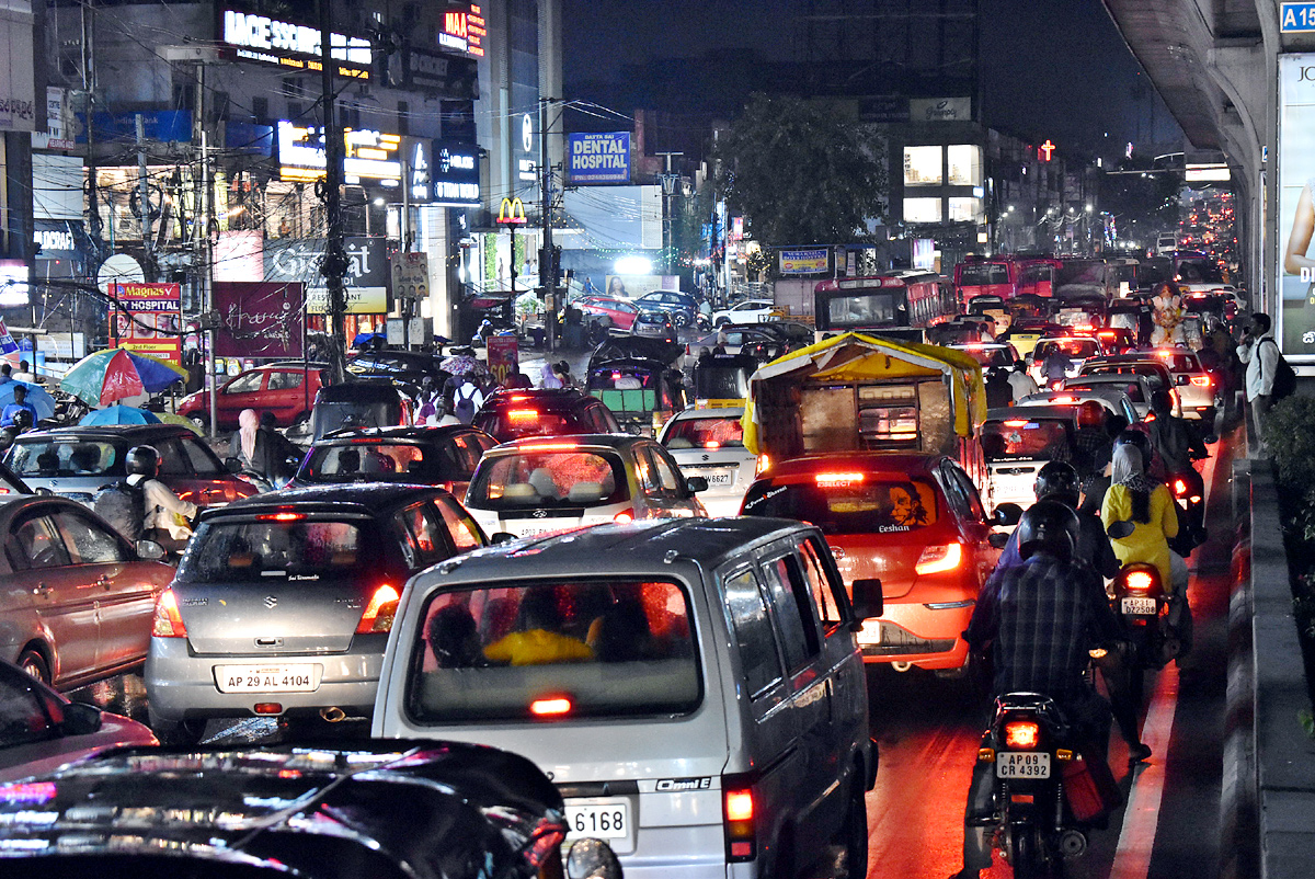 Heavy Rains in Hyderabad - Sakshi24