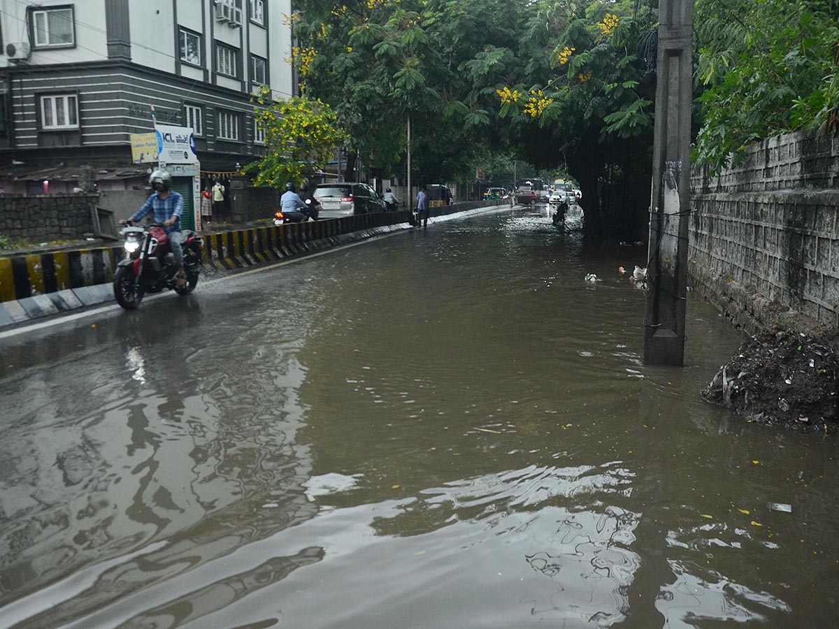 Heavy Rain in Hyderabad - Sakshi13