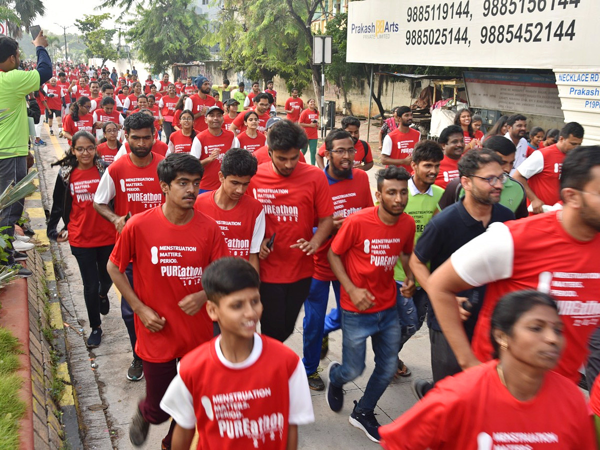 Hyderabad: Necklace Road PUREathon 2K 5K Fun Walk Run Photos - Sakshi5