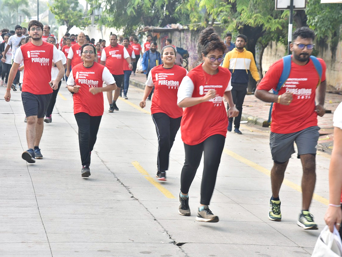 Hyderabad: Necklace Road PUREathon 2K 5K Fun Walk Run Photos - Sakshi6