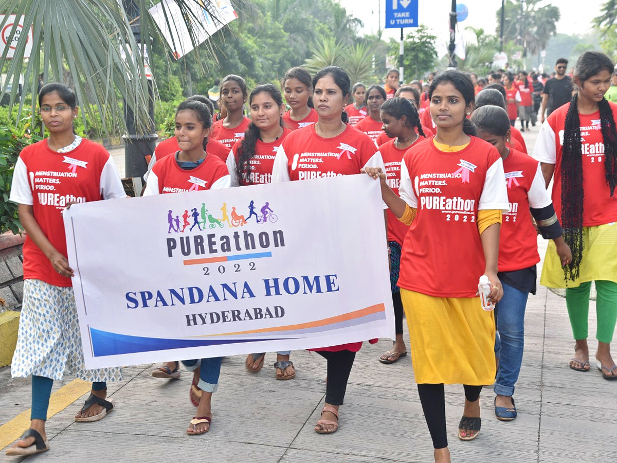 Hyderabad: Necklace Road PUREathon 2K 5K Fun Walk Run Photos - Sakshi9