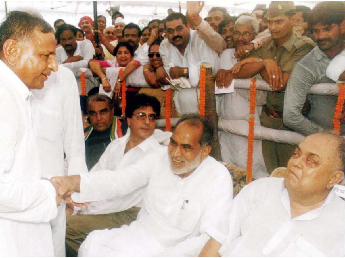 Remembering Mulayam Singh Yadav Pictures Photo Gallery - Sakshi23