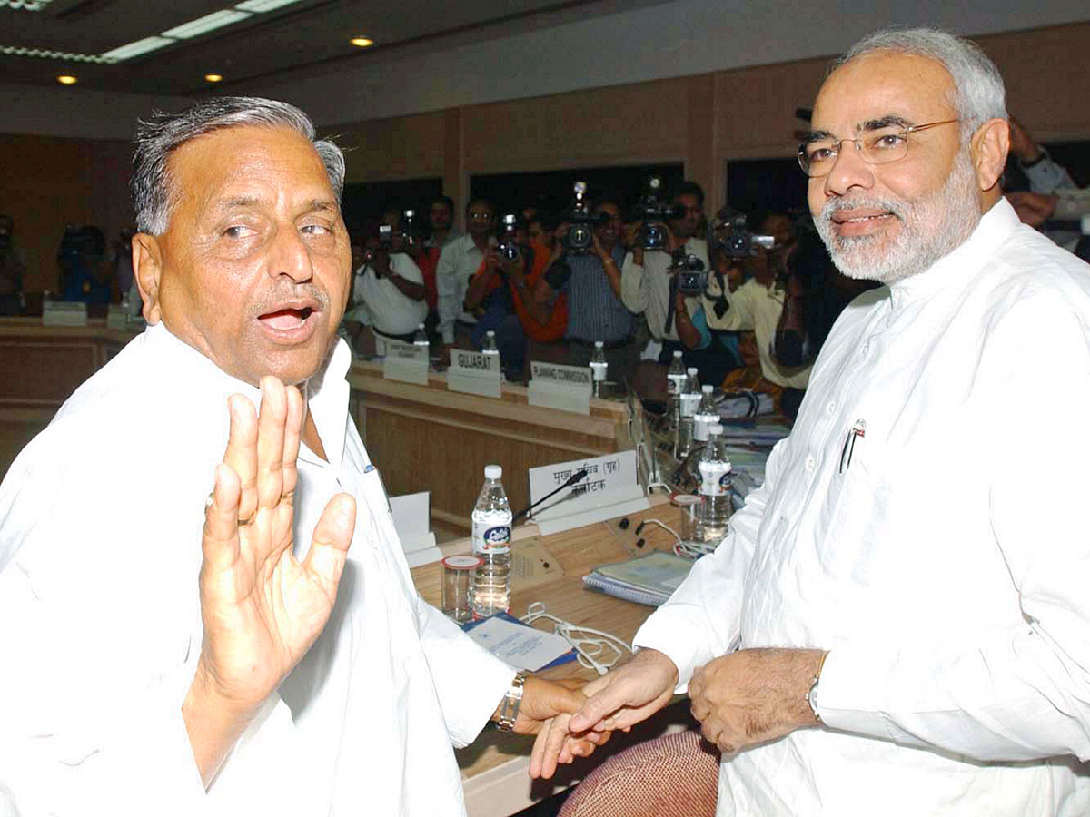 Remembering Mulayam Singh Yadav Pictures Photo Gallery - Sakshi25