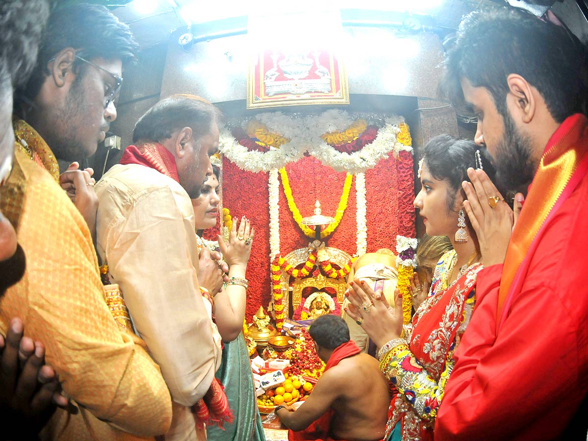 Sri Pydithalli Ammavari Sirimanotsavam Ustsavam Begins at Vizianagaram - Sakshi9